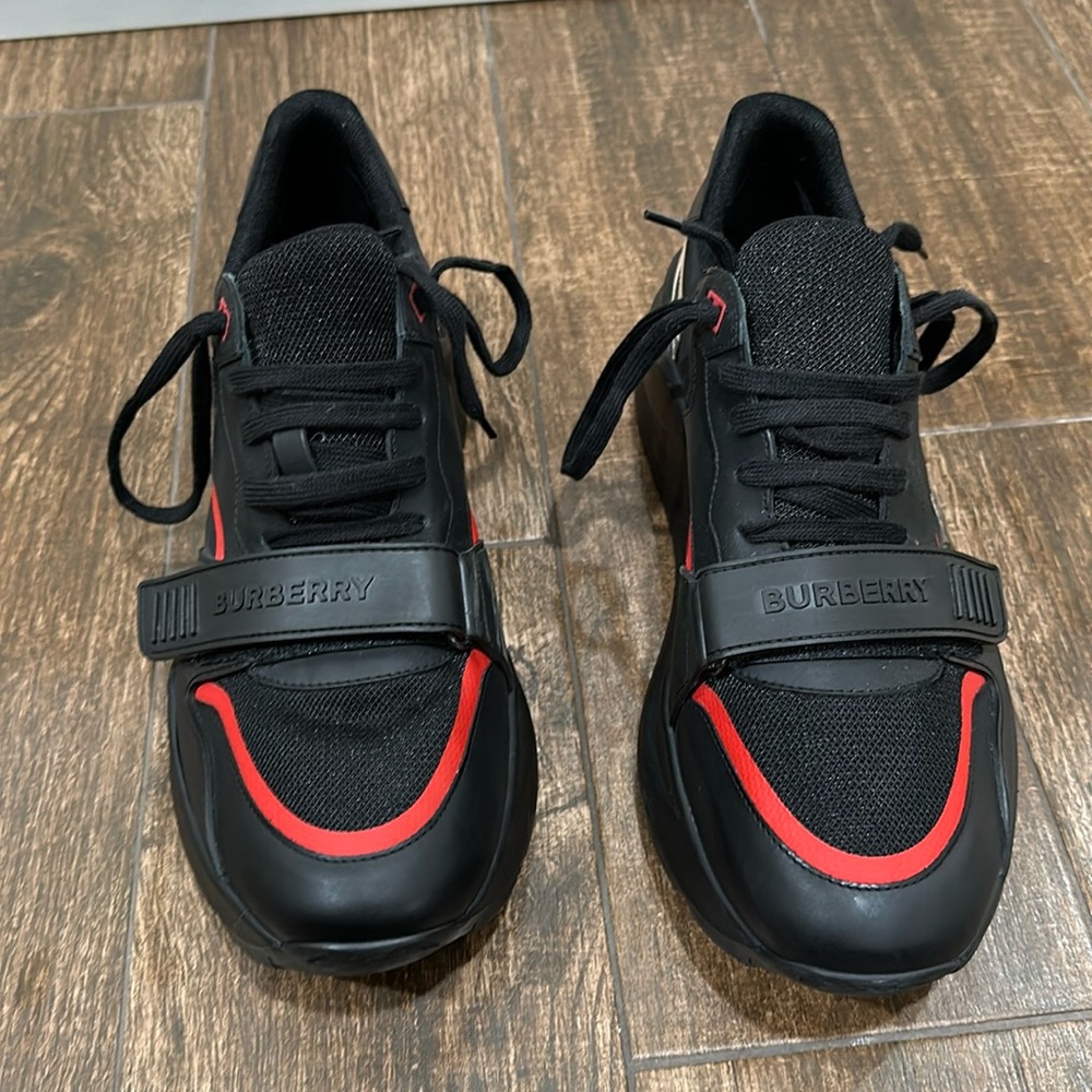 Burberry sneakers for men.